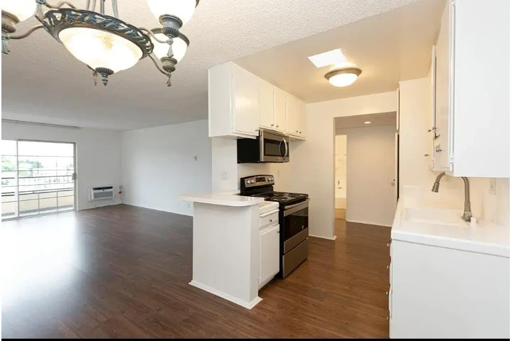 $1600 : Apartamento Disponible image 4