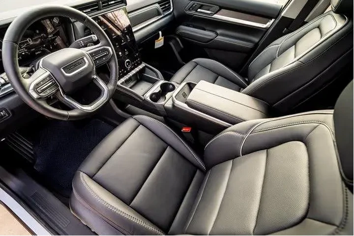 $38618 : GMC Terrain 2026 4x4 Denali image 7