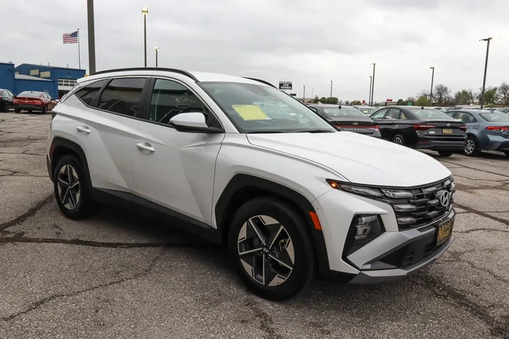 $22988 : 2025 Tucson SEL FWD image 3