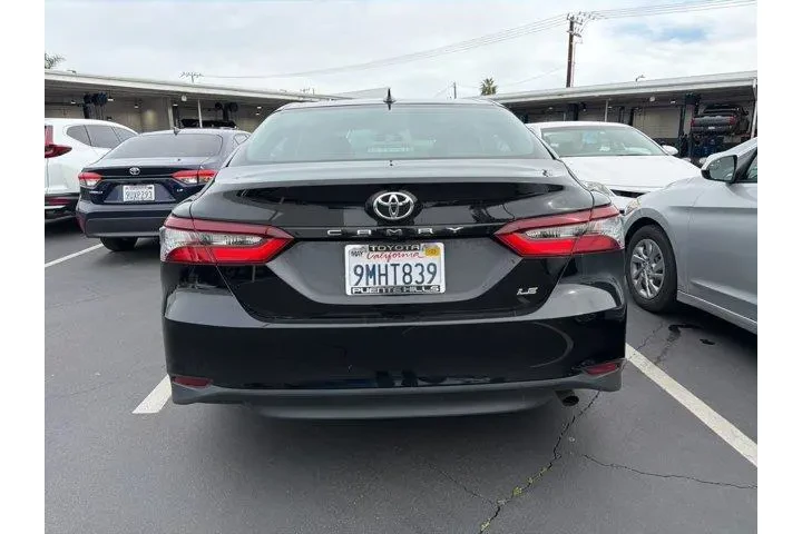 $25434 : Toyota Camry 2024 LE 4dr Sed image 2