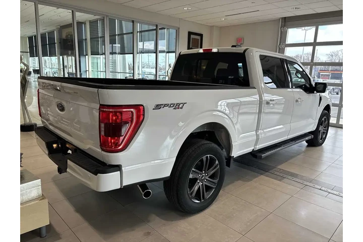 $39946 : Ford F-150 2022 4x4 XLT 4dr image 3