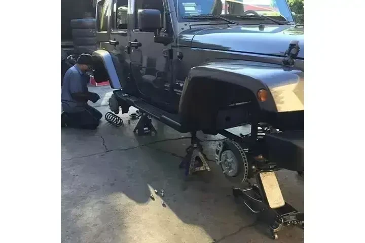 Salinas Tires Service image 2