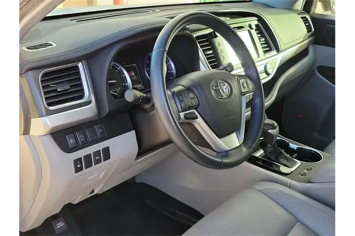 $26990 : Toyota Highlander 2019 Limit image 10