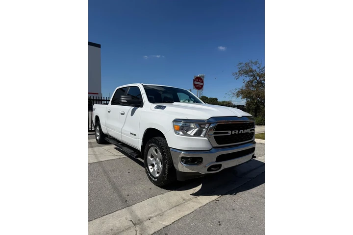 $29900 : RAM 1500 CREW CAB 🛻 image 8