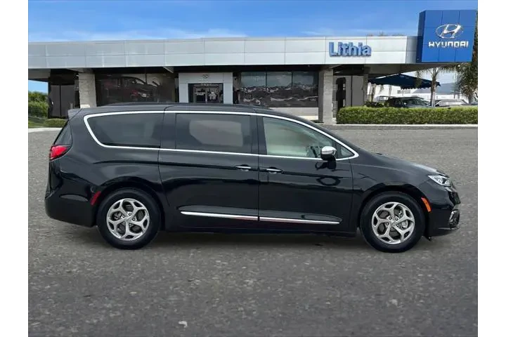 $22999 : Chrysler Pacifica 2023 Limit image 9