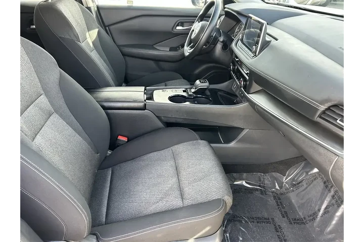 $19201 : Nissan Rogue 2024 SV 4dr Cro image 9