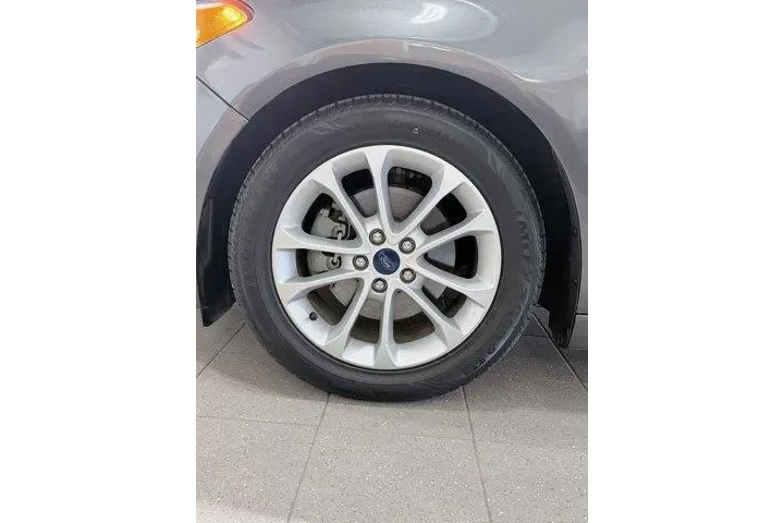 $17987 : Ford Fusion Hybrid 2020 SEL image 7