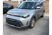 $18588 : Kia Soul 2025 LX 4dr Crossov thumbnail