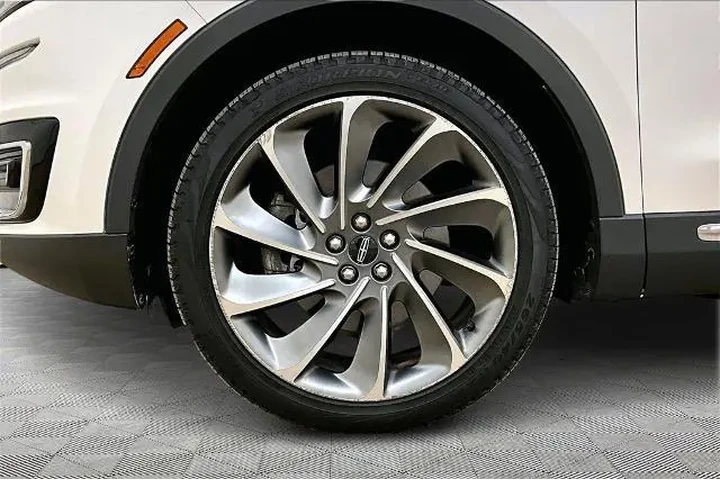 $22500 : Lincoln Nautilus 2019 AWD Re image 9