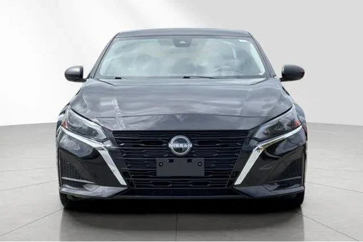 $18382 : Nissan Altima 2024 2.5 SV 4d image 9