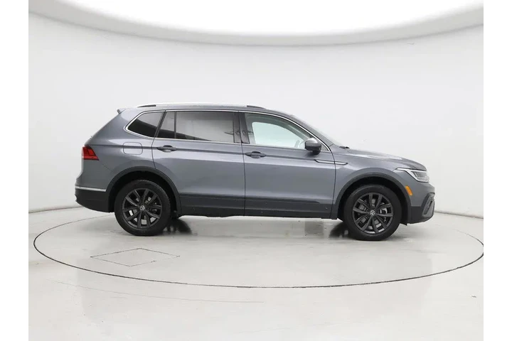$24998 : Volkswagen Tiguan 2024 SE 4d image 7