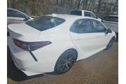 $22299 : Toyota Camry 2024 SE 4dr Sed thumbnail