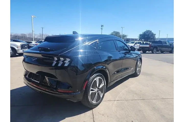 $26596 : Ford Mustang Mach-E 2023 Pre image 3