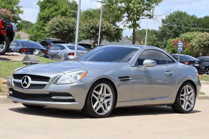 $17998 : 2015 SLK 250 SLK-Class image 6