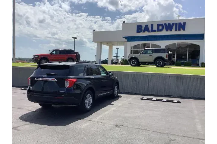 $35950 : Ford Explorer 2022 AWD XLT 4 image 7