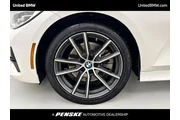 $21995 : BMW 3 Series 2020 330i 4dr S thumbnail