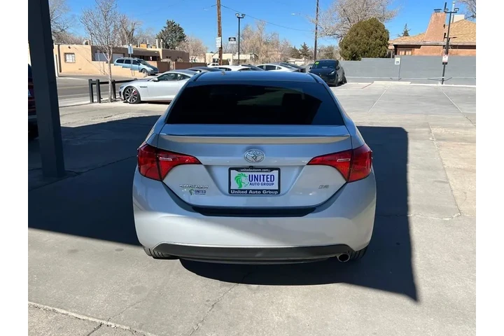 2018 Corolla SE 6M image 6