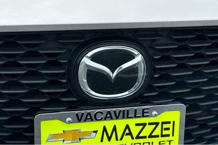 $19250 : Mazda Mazda3 Sedan 2023 2.5 image 8