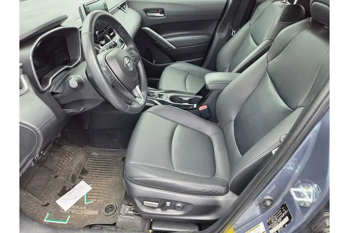 $23991 : Toyota Corolla Cross 2022 XL image 10