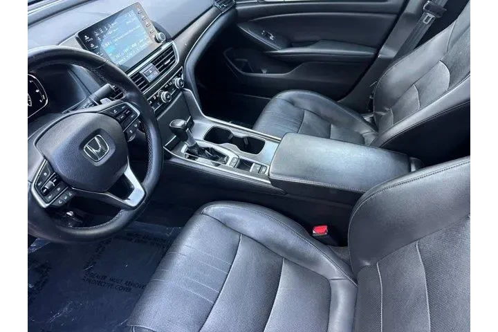 $19292 : Honda Accord 2018 Touring 4d image 10