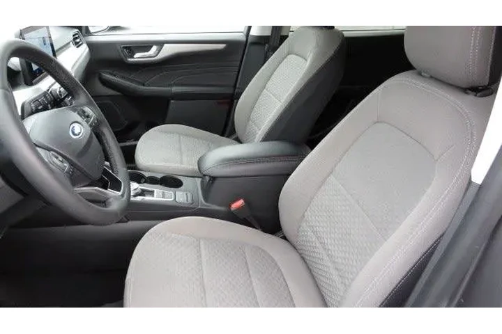 $17372 : Ford Escape 2021 AWD SE 4dr image 4