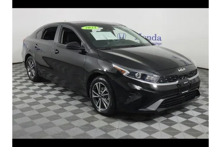 $19875 : Kia Forte 2023 LXS 4dr Sedan image 1