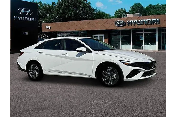 $27530 : Hyundai ELANTRA Hybrid 2025 image 10
