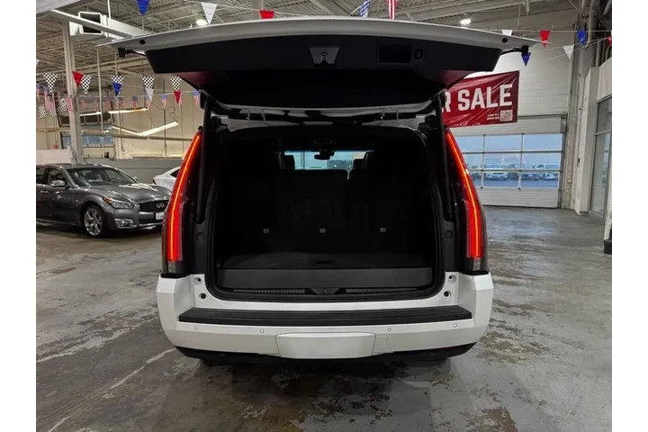 $31865 : 2017 CADILLAC Escalade Platin image 10