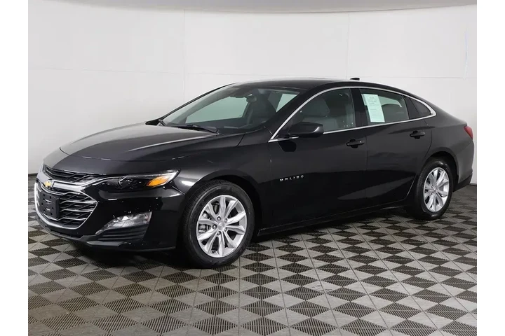 $16693 : Chevrolet Malibu 2024 LT 4dr image 6