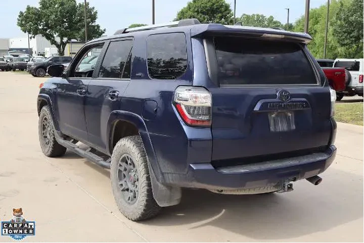 $37595 : Toyota 4Runner 2021 4x4 SR5 image 6