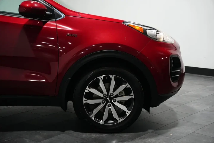 $12420 : 2017 Sportage EX image 5