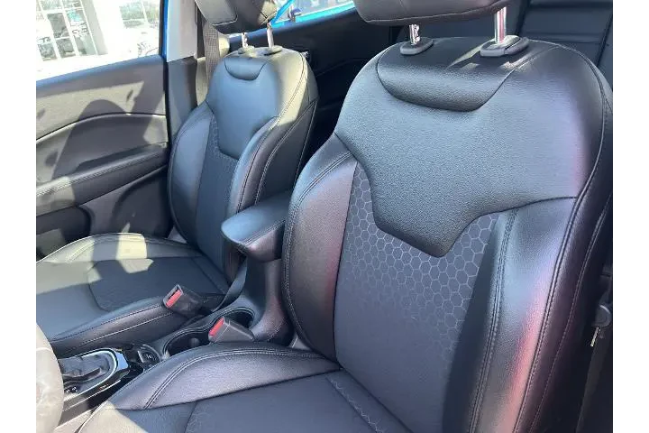 $21988 : Jeep Compass 2019 4x4 Latitu image 8