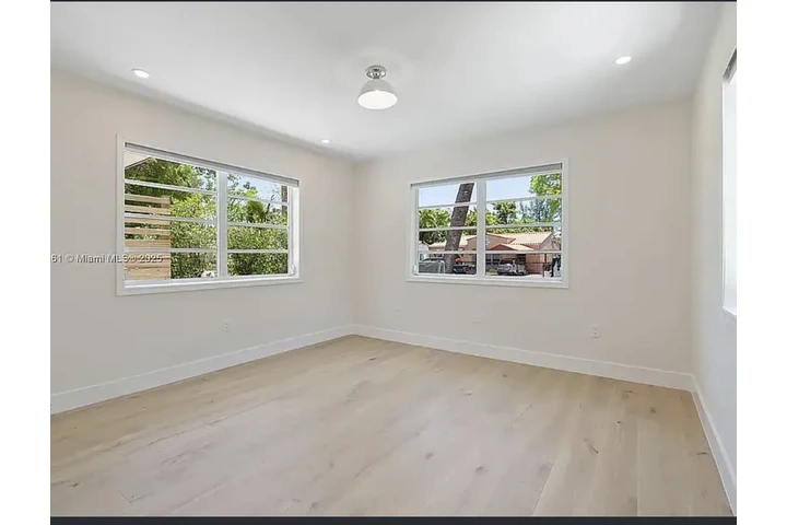 $1700 : 2Homes, una de las comunidades image 3