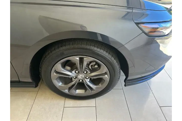 $26271 : Honda Accord 2023 EX 4dr Sed image 7