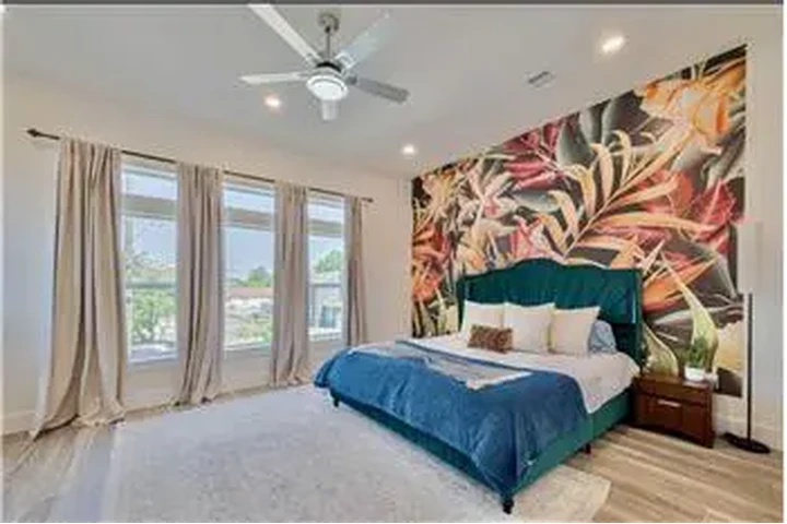 $3800 : Rental property with 3 bedro image 5