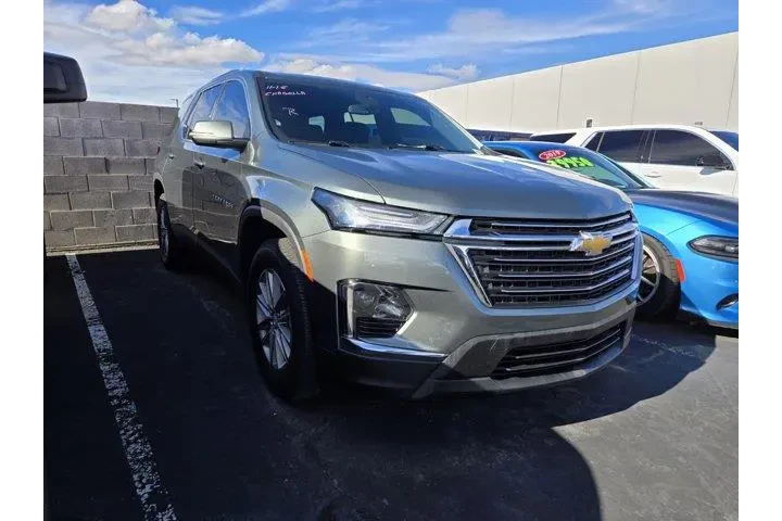 $28991 : Chevrolet Traverse 2023 LT C image 1