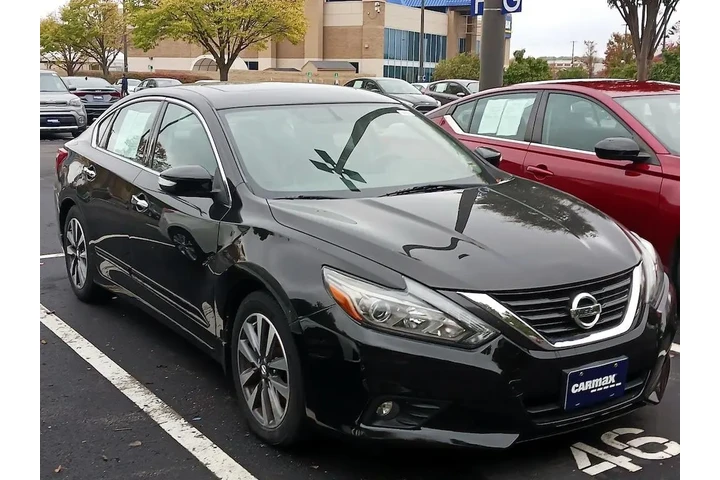 $14599 : Nissan Altima 2017 2.5 SL 4d image 1