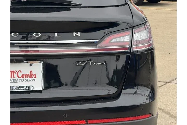 $26080 : Lincoln Nautilus 2020 AWD Re image 8