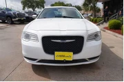 $13888 : Chrysler 300 2016 Limited 4d thumbnail
