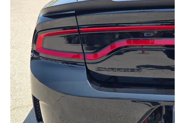 $33545 : Dodge Charger 2023 GT 4dr Se image 7