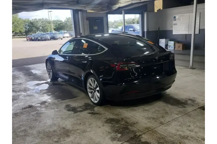 $18490 : Tesla Model 3 2018 Mid Range image 3