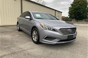 $8999 : 2016 Sonata SE thumbnail