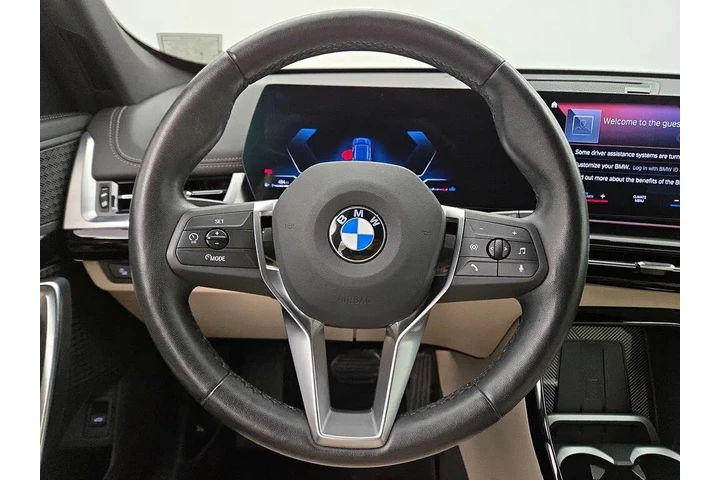 $30998 : BMW X1 2023 AWD xDrive28i 4d image 10