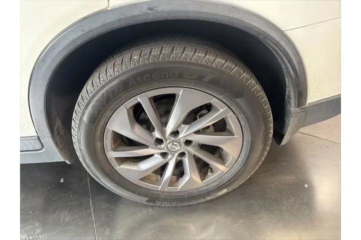 $13477 : Nissan Rogue 2016 SL 4dr Cro image 9