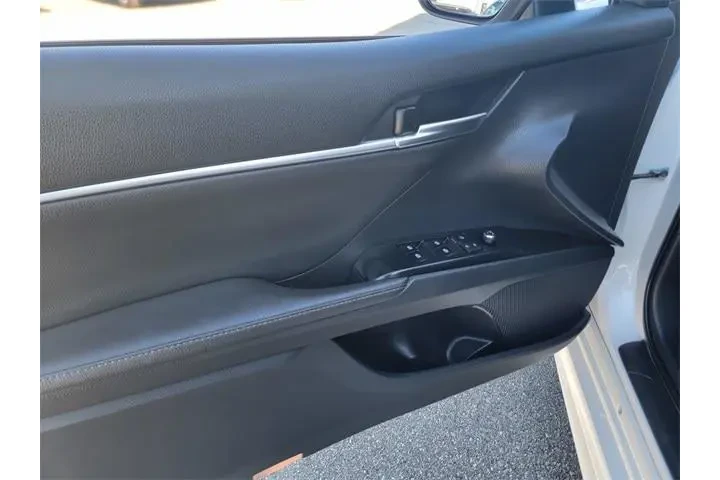 $19995 : Toyota Camry 2019 XSE 4dr Se image 8