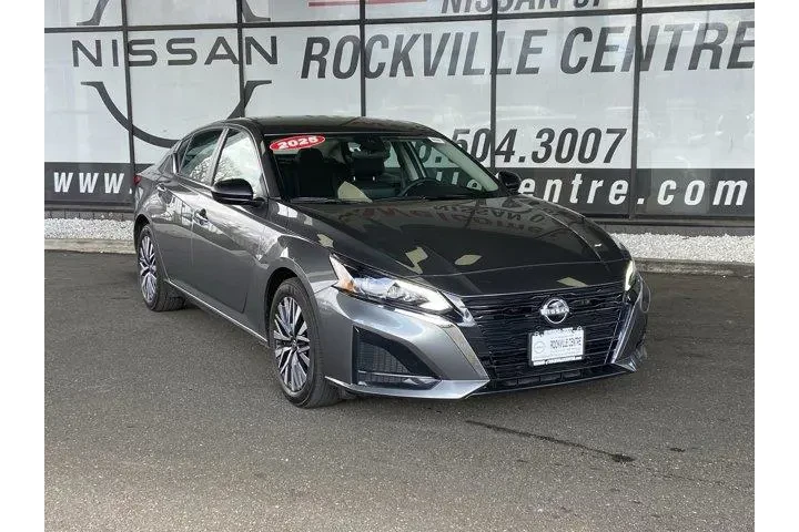 $17143 : Nissan Altima 2025 2.5 SV 4d image 2