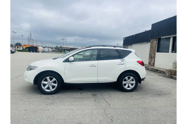 $4500 : 2010 Murano S image 4