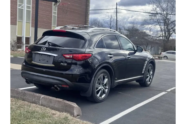 $4999 : 2010 FX35 image 9