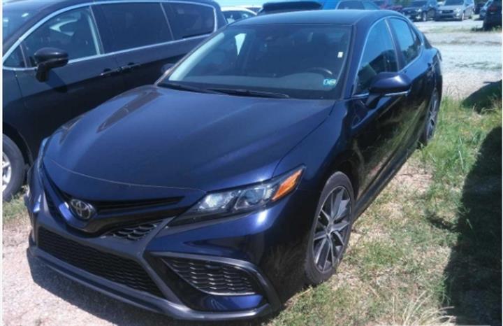 $24391 : PRE-OWNED 2022 TOYOTA CAMRY SE image 1