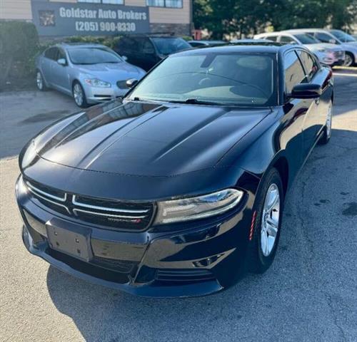 $9500 : 2017 Charger SE image 3